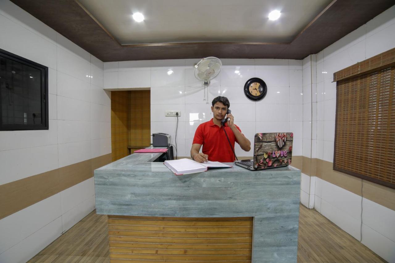 Oyo Flagship Hotel Chandani Rāipur Eksteriør bilde