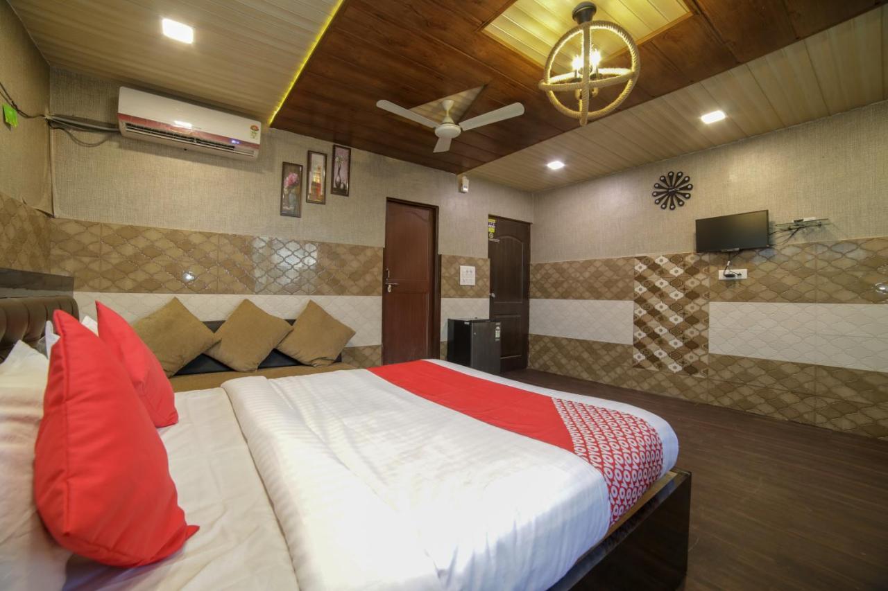 Oyo Flagship Hotel Chandani Rāipur Eksteriør bilde
